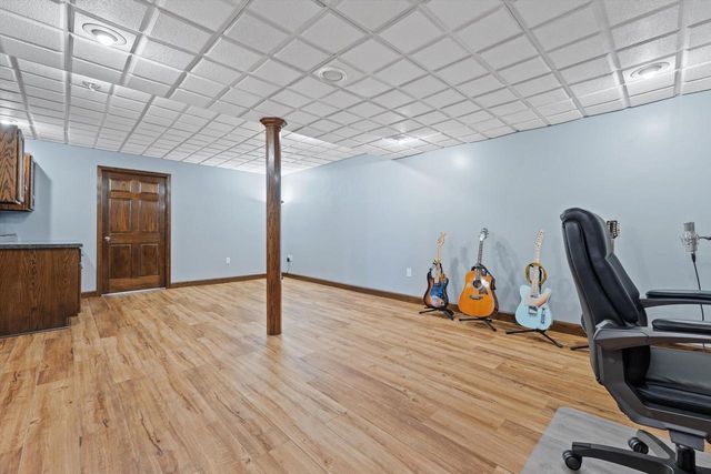 N60W23922 Butternut LANE, Sussex, WI 53089