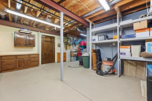 N60W23922 Butternut LANE, Sussex, WI 53089