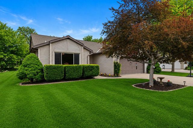N60W23922 Butternut LANE, Sussex, WI 53089