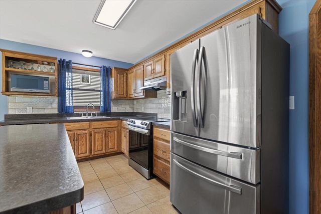N60W23922 Butternut LANE, Sussex, WI 53089
