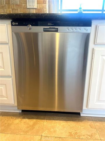 5052 Hampton Court, Westminster, CA 92683