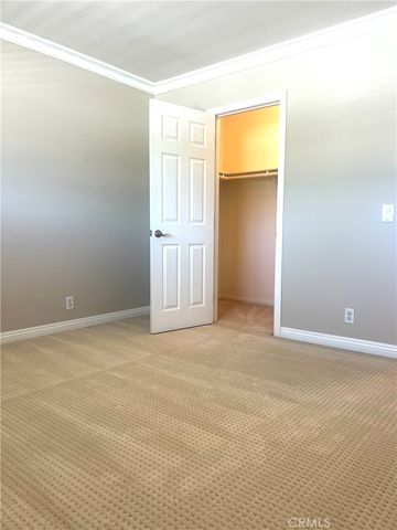 5052 Hampton Court, Westminster, CA 92683