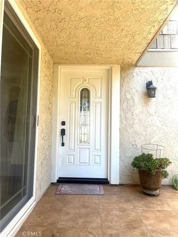 5052 Hampton Court, Westminster, CA 92683