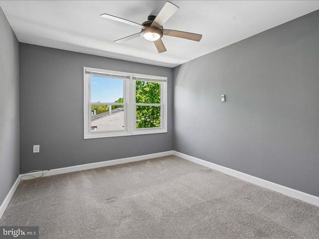 12123 SALEMTOWN DR, Woodbridge, VA 22192