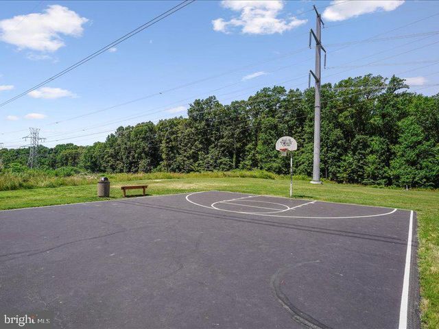 12123 SALEMTOWN DR, Woodbridge, VA 22192