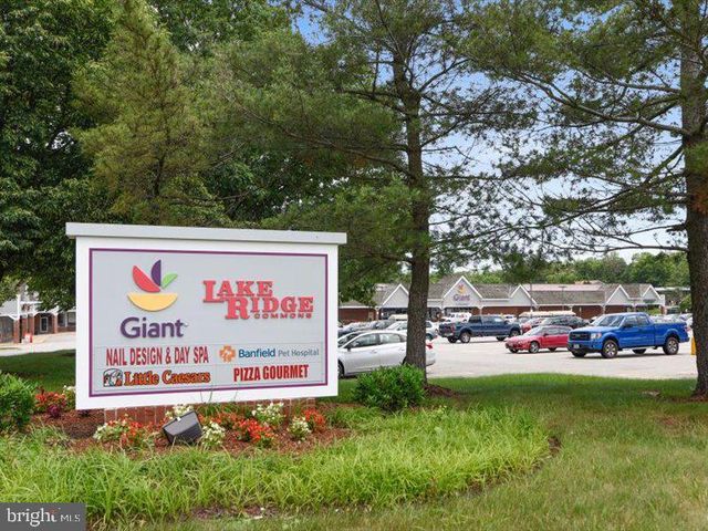 12123 SALEMTOWN DR, Woodbridge, VA 22192