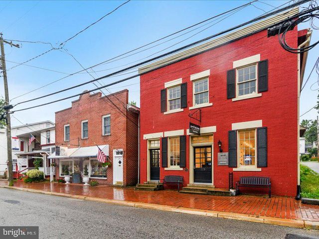12123 SALEMTOWN DR, Woodbridge, VA 22192