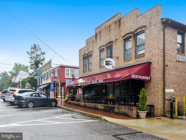 12123 SALEMTOWN DR, Woodbridge, VA 22192