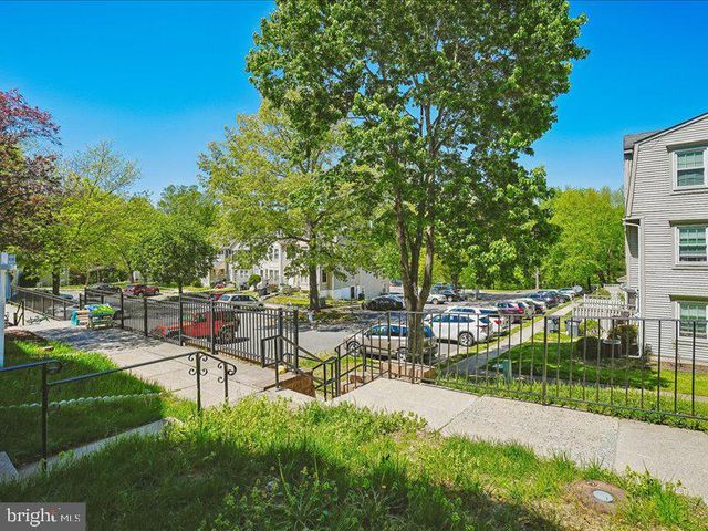 12123 SALEMTOWN DR, Woodbridge, VA 22192