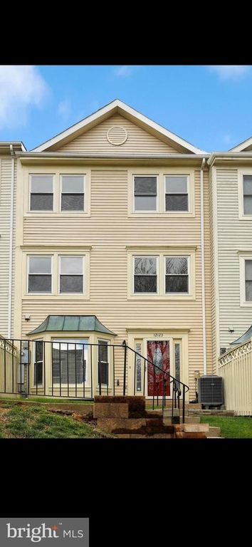 12123 SALEMTOWN DR, Woodbridge, VA 22192