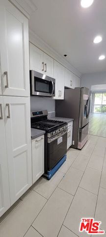 1844 Thayer Avenue 102, Los Angeles, CA 90025