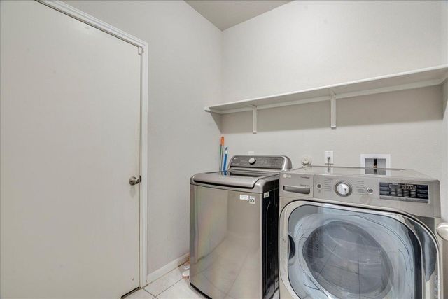 7013 Loretta White Lane, Austin, TX 78744