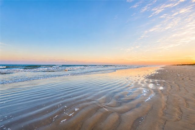 7477 State Highway 361 204, Port Aransas, TX 78373