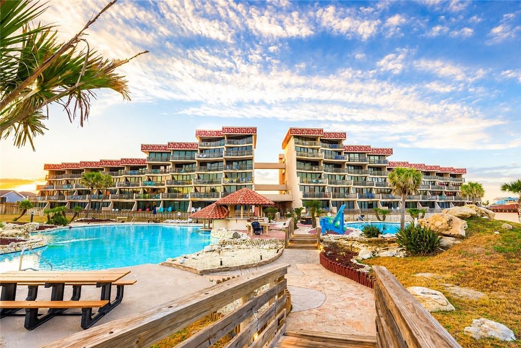 7477 State Highway 361 204, Port Aransas, TX 78373