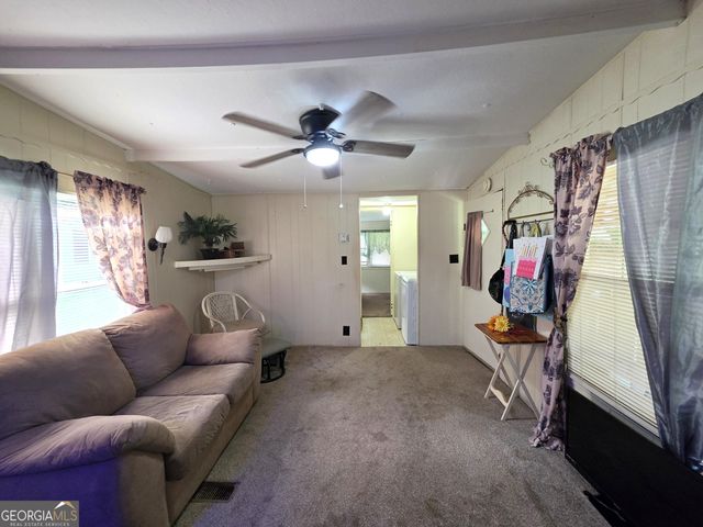 21 Dundee Lake Circle, Griffin, GA 30223