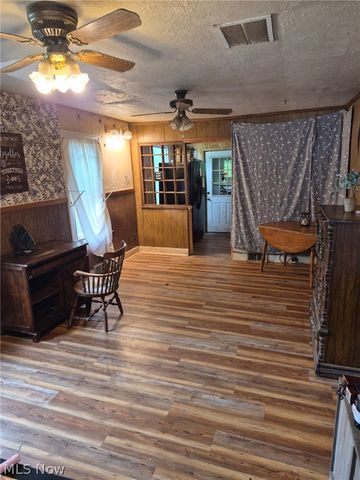 143 S Point Drive, Avon Lake, OH 44012