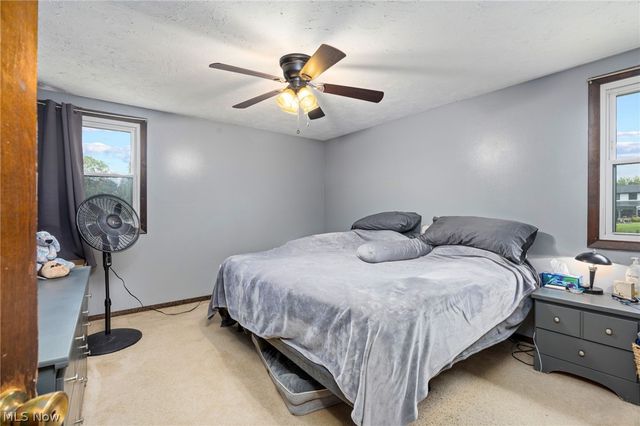6641 Hillfield Street NW, North Canton, OH 44720