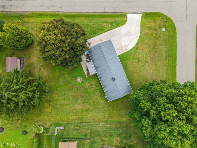 6641 Hillfield Street NW, North Canton, OH 44720