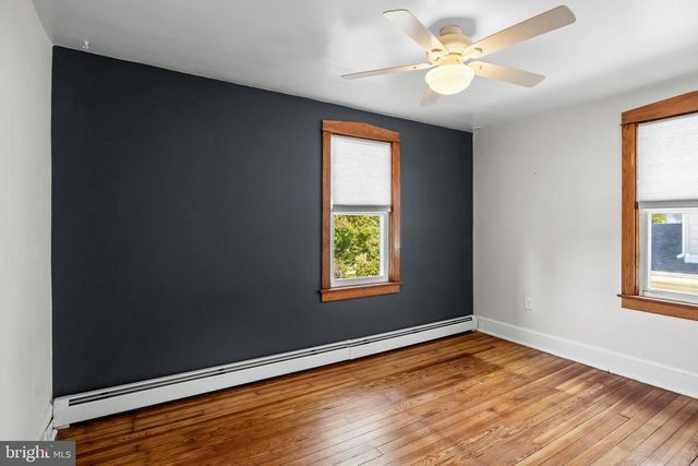 810 WASHINGTON AVE, Palmyra, NJ 08065