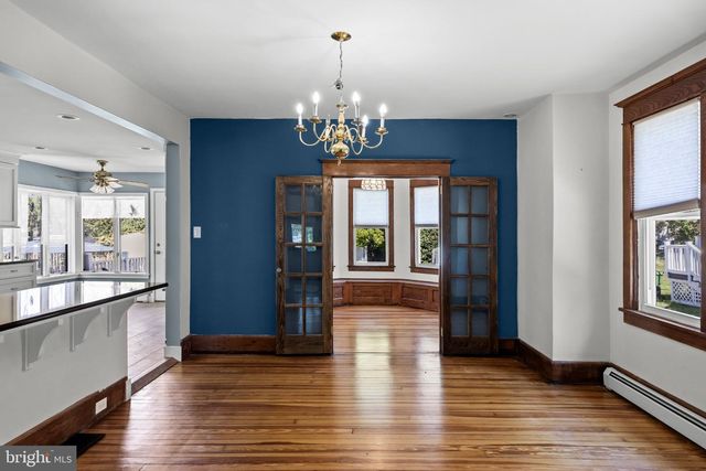 810 WASHINGTON AVE, Palmyra, NJ 08065