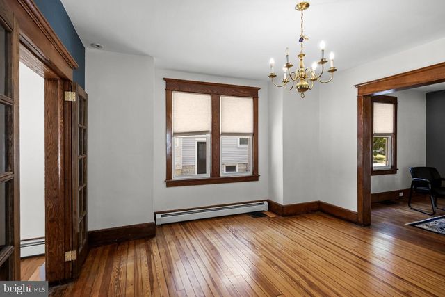 810 WASHINGTON AVE, Palmyra, NJ 08065