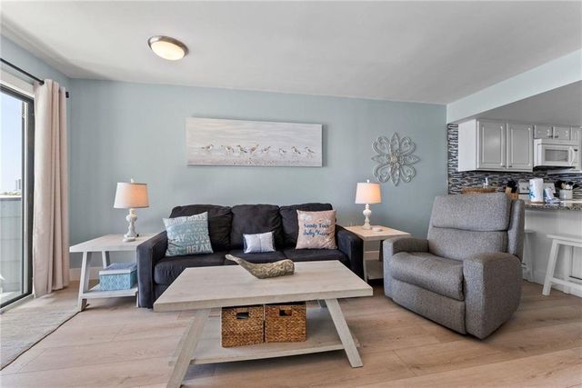 317 Beach Boulevard 204A, Gulf Shores, AL 36542