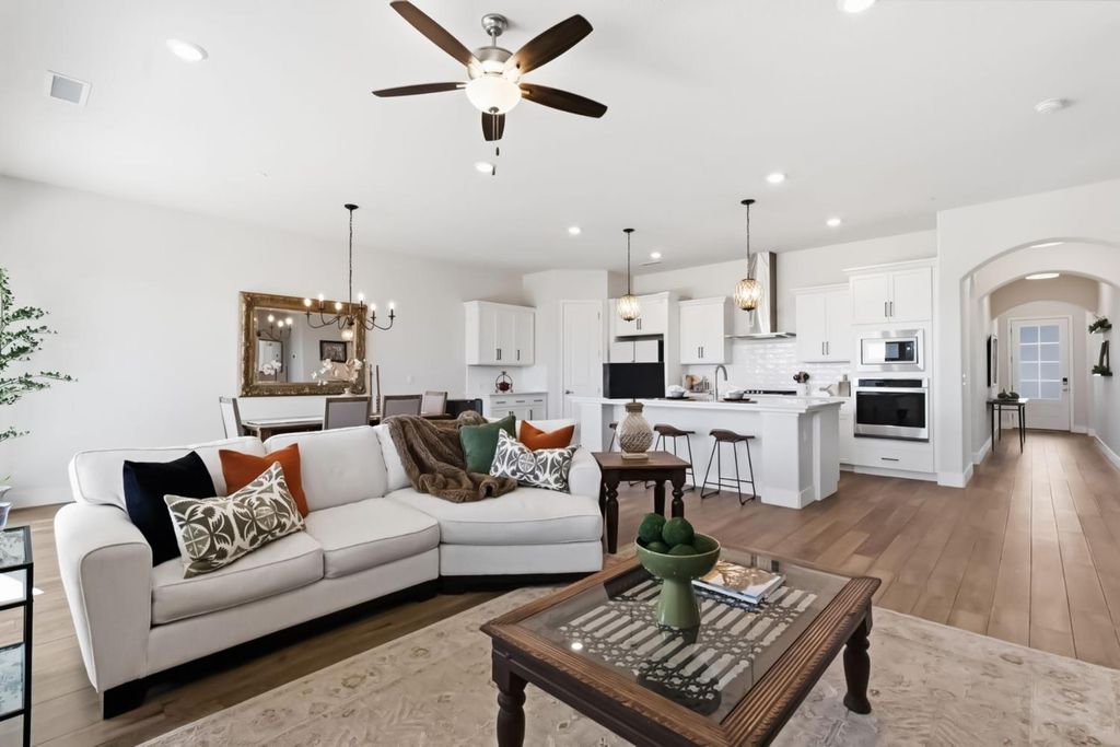 Image 15 of property listing at 19707 Goldfield Lane, Friant, CA 93626