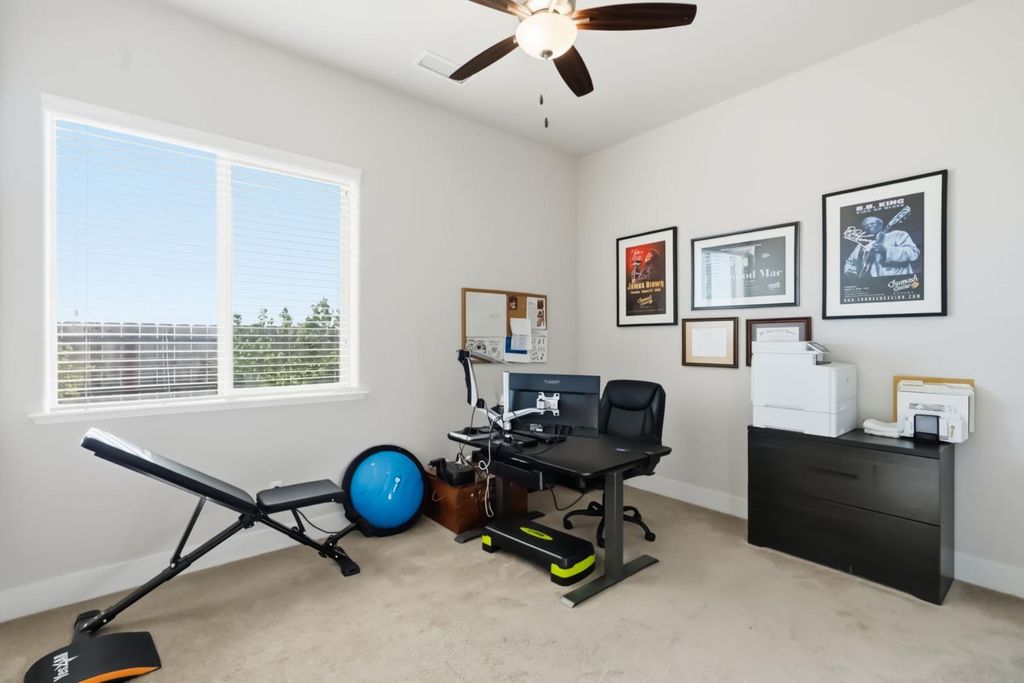 Image 20 of property listing at 19707 Goldfield Lane, Friant, CA 93626