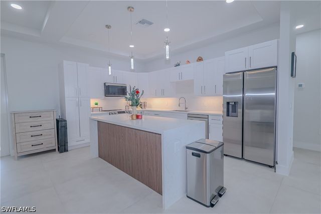 3660 39th AVE NE, Naples, FL 34120