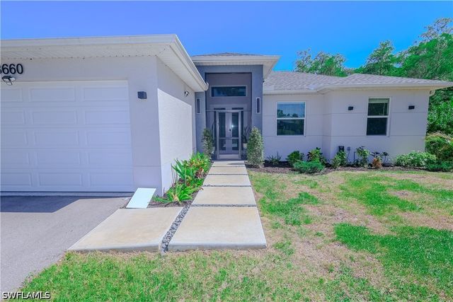 3660 39th AVE NE, Naples, FL 34120