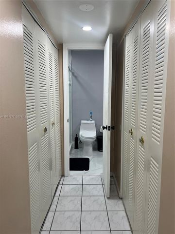 9440 Fontainebleau Blvd 503, Miami, FL 33172