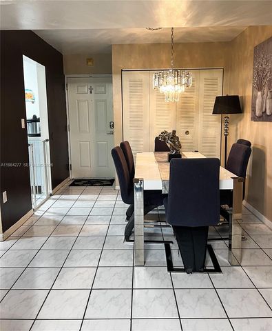 9440 Fontainebleau Blvd 503, Miami, FL 33172