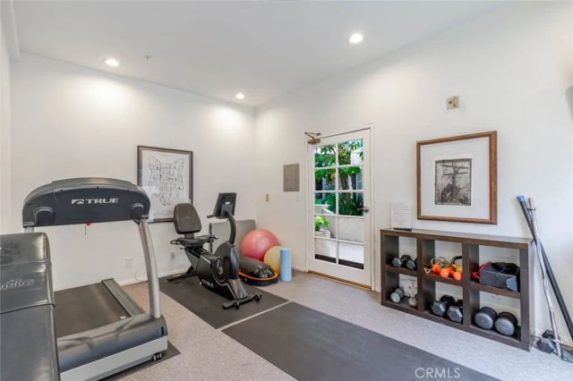 10604 Valley Spring Lane 105, Toluca Lake, CA 91602