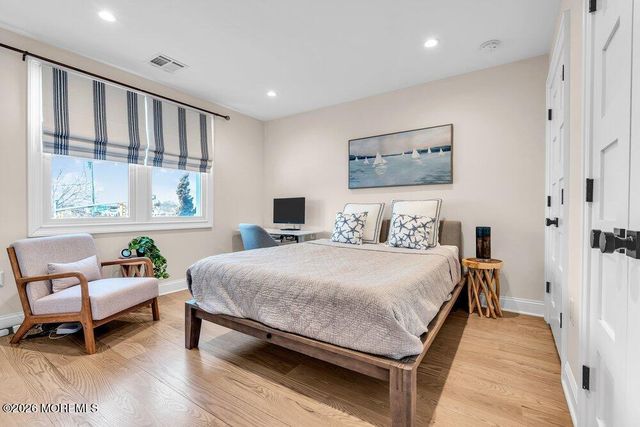 9 Deal Lake Court, Asbury Park, NJ 07712