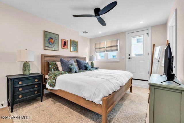 9 Deal Lake Court, Asbury Park, NJ 07712