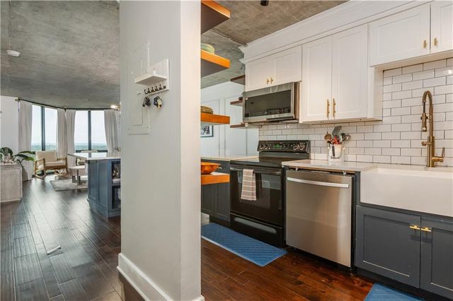 2870 Pharr Court South NW 2007, Atlanta, GA 30305
