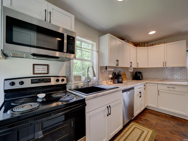 1022 Cherry Street, Evansville, IN 47713