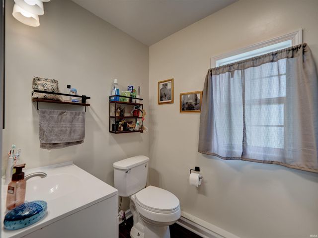 1022 Cherry Street, Evansville, IN 47713