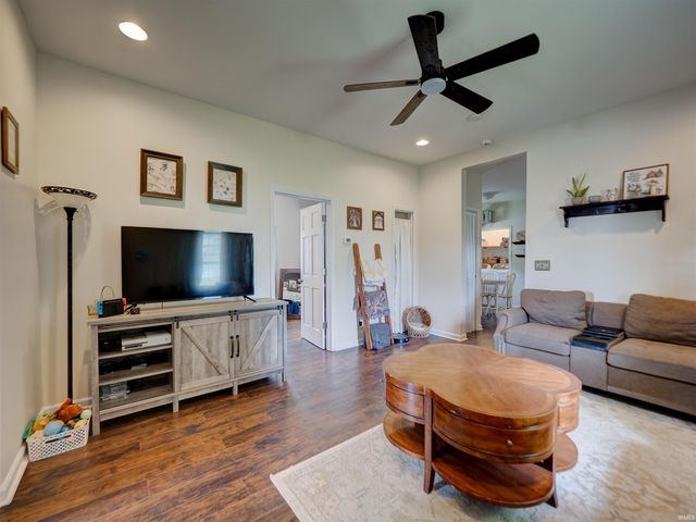 1022 Cherry Street, Evansville, IN 47713