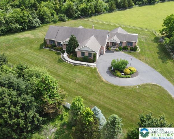 1084 Old School Rd, Haycock Twp, PA 18951