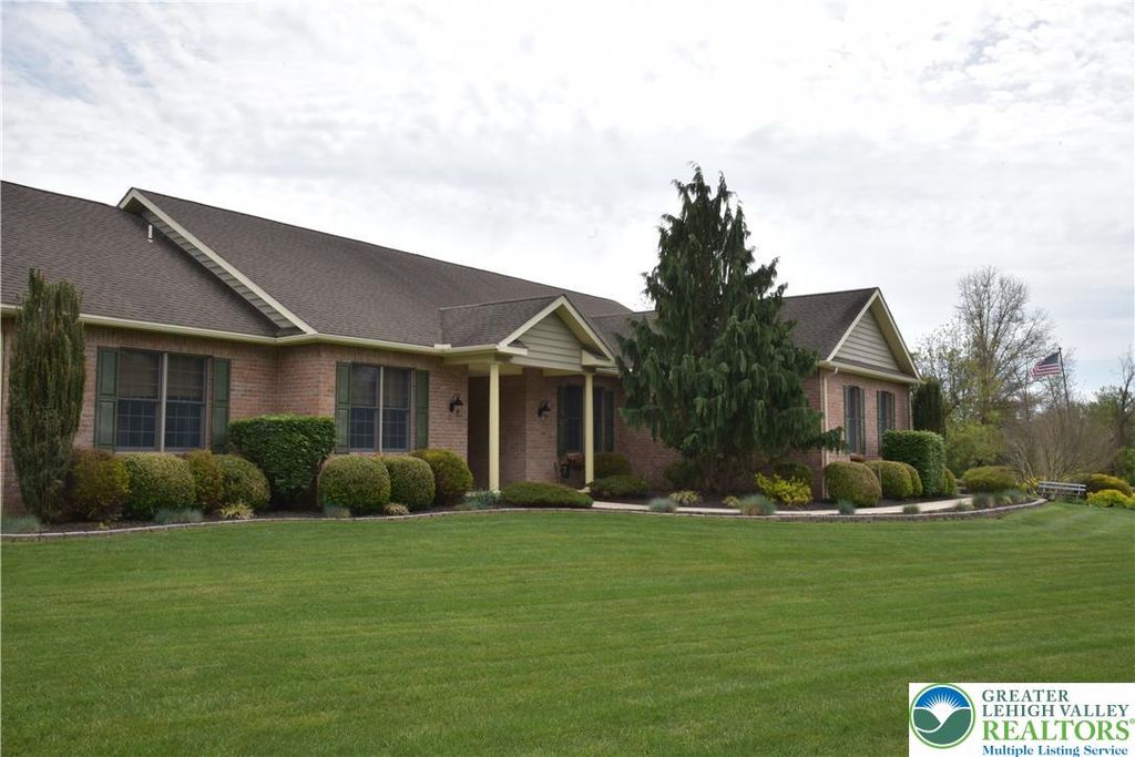 1084 Old School Rd, Haycock Twp, PA 18951