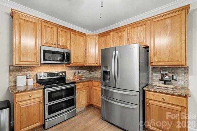7068 Kidwelly Lane, Matthews, NC 28104