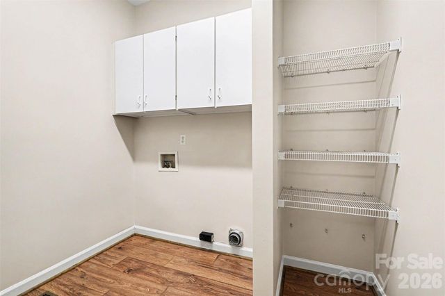 7068 Kidwelly Lane, Matthews, NC 28104