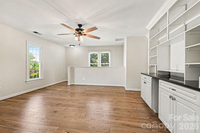 7068 Kidwelly Lane, Matthews, NC 28104