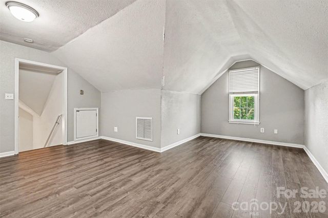 7068 Kidwelly Lane, Matthews, NC 28104