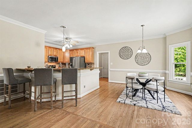 7068 Kidwelly Lane, Matthews, NC 28104