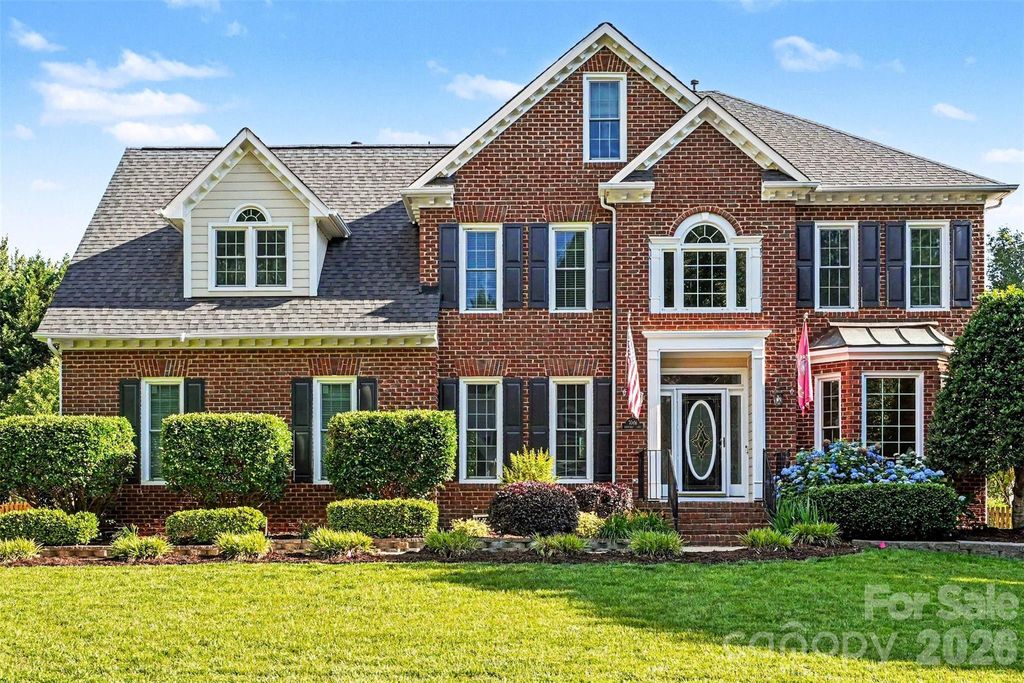 7068 Kidwelly Lane, Matthews, NC 28104