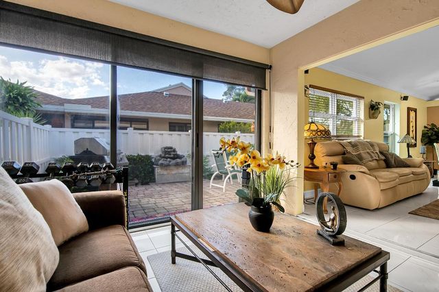 8182 Springtree Road, Boca Raton, FL 33496