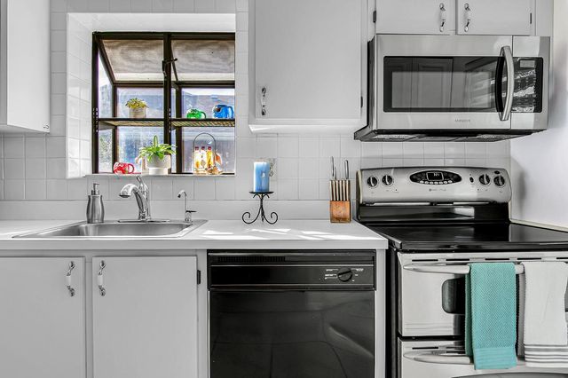 8182 Springtree Road, Boca Raton, FL 33496