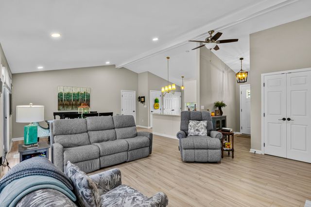 1008 Blackoak Drive, Frankfort, KY 40601